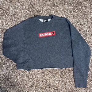 NIKE Cropped Just Do It Crewneck